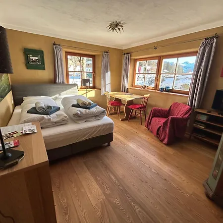 Garconniere Am Roemerweg